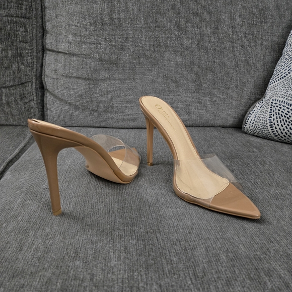 Elegant Tan/Clear Stiletto Heels - Picture 1 of 5